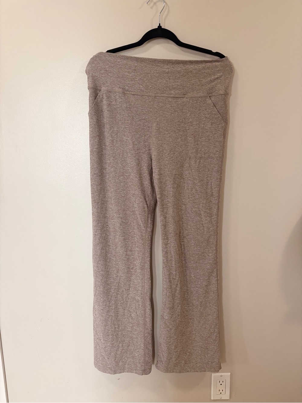 Kirkland Signature Wide-Leg Pants in Taupe Heather